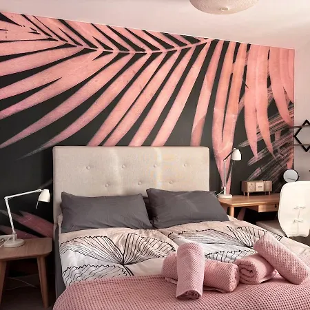 Paradise Sea View アパート ネルハ